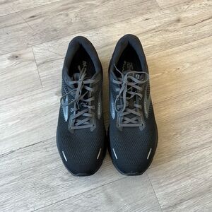 Brooks Adrenaline GTS 22 Black Running Sneakers Sz 15 Men’s